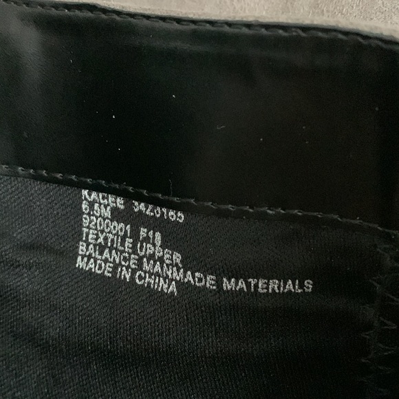 JONES NEW YORK SIGNATURE HIGH TOP BLOCK HEEL BOOTS - Picture 7 of 7